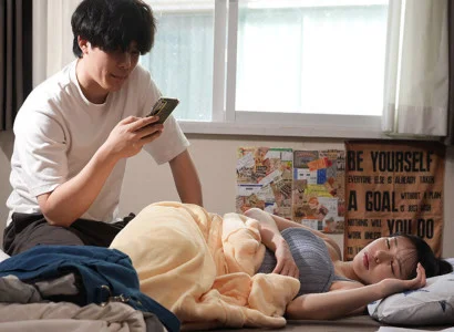 Gã chồng muốn xem người yêu quan hệ với người khác